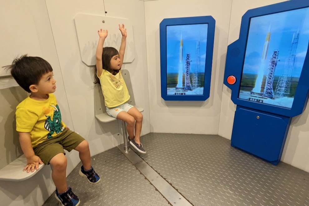Kids at CMoR Moon to Mars exhibit