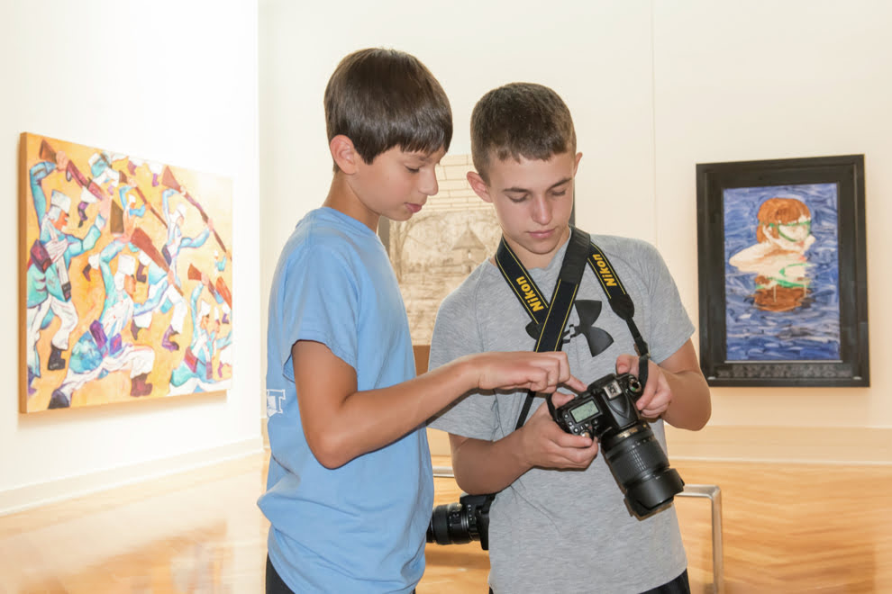 VMFA Teen Classes - boys with camera in photography