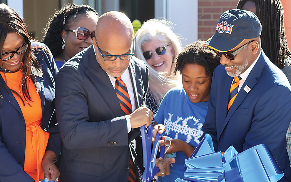 VSU ribbon-cutting