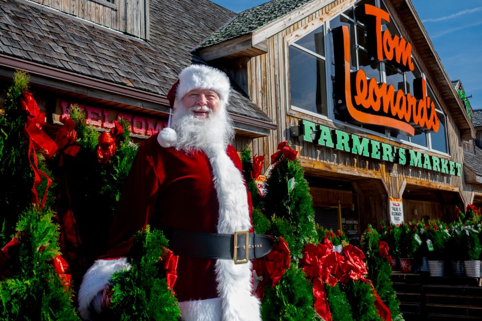 Santa at Tom Leonard's Glen Allen VA