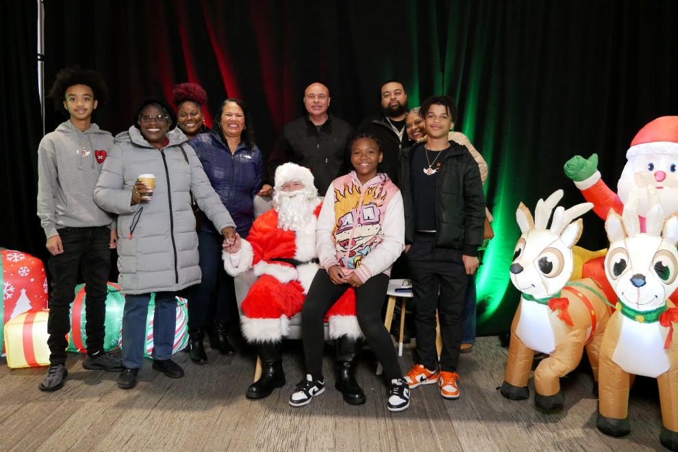 Fatherhood Foundation of Virginia’s FATHER Christmas Fatherhood Foundation of Virginia's Father Christmas