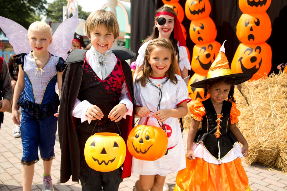 Kids Trick or Treating at Kings Dominion