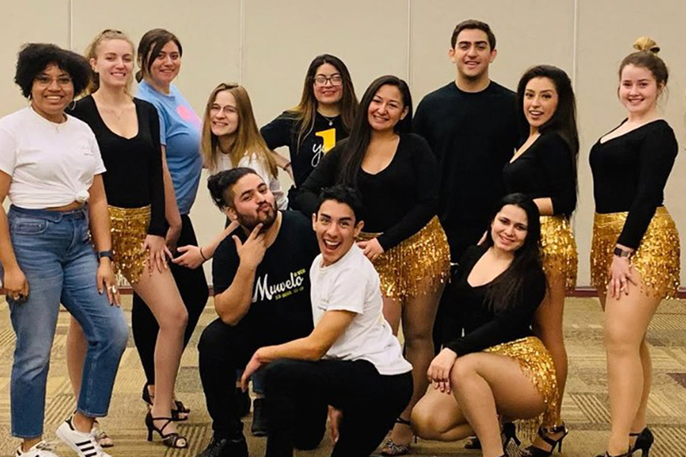 Muévelo! Latinx Dance Workshop