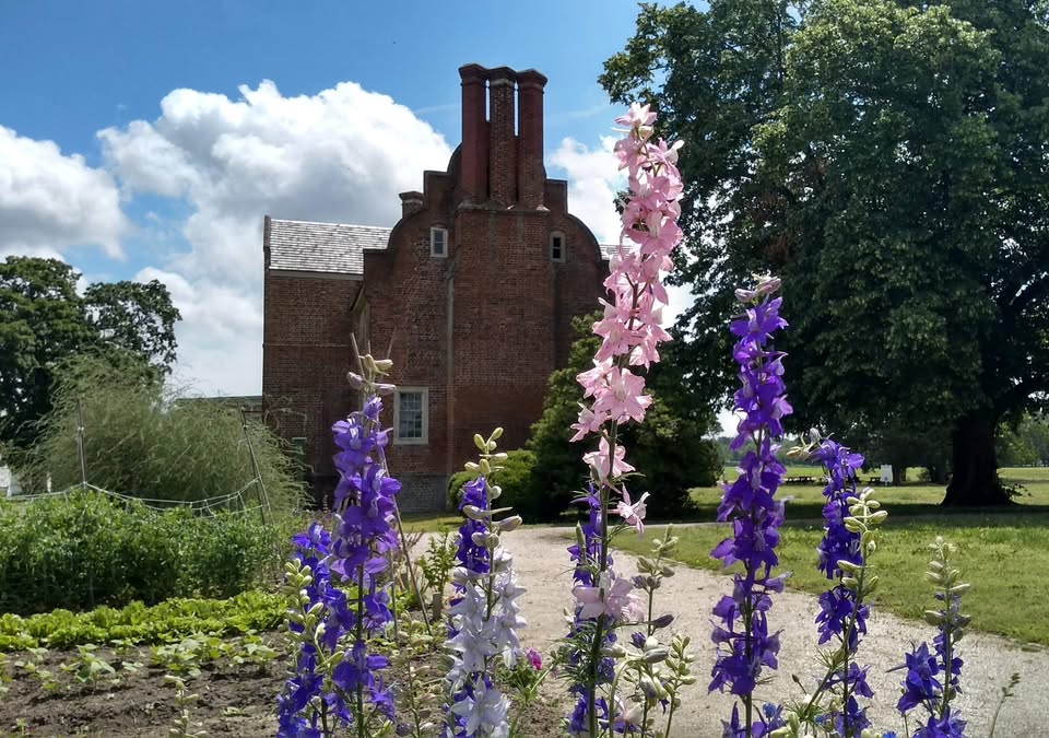 Bacon’s Castle Garden Tours