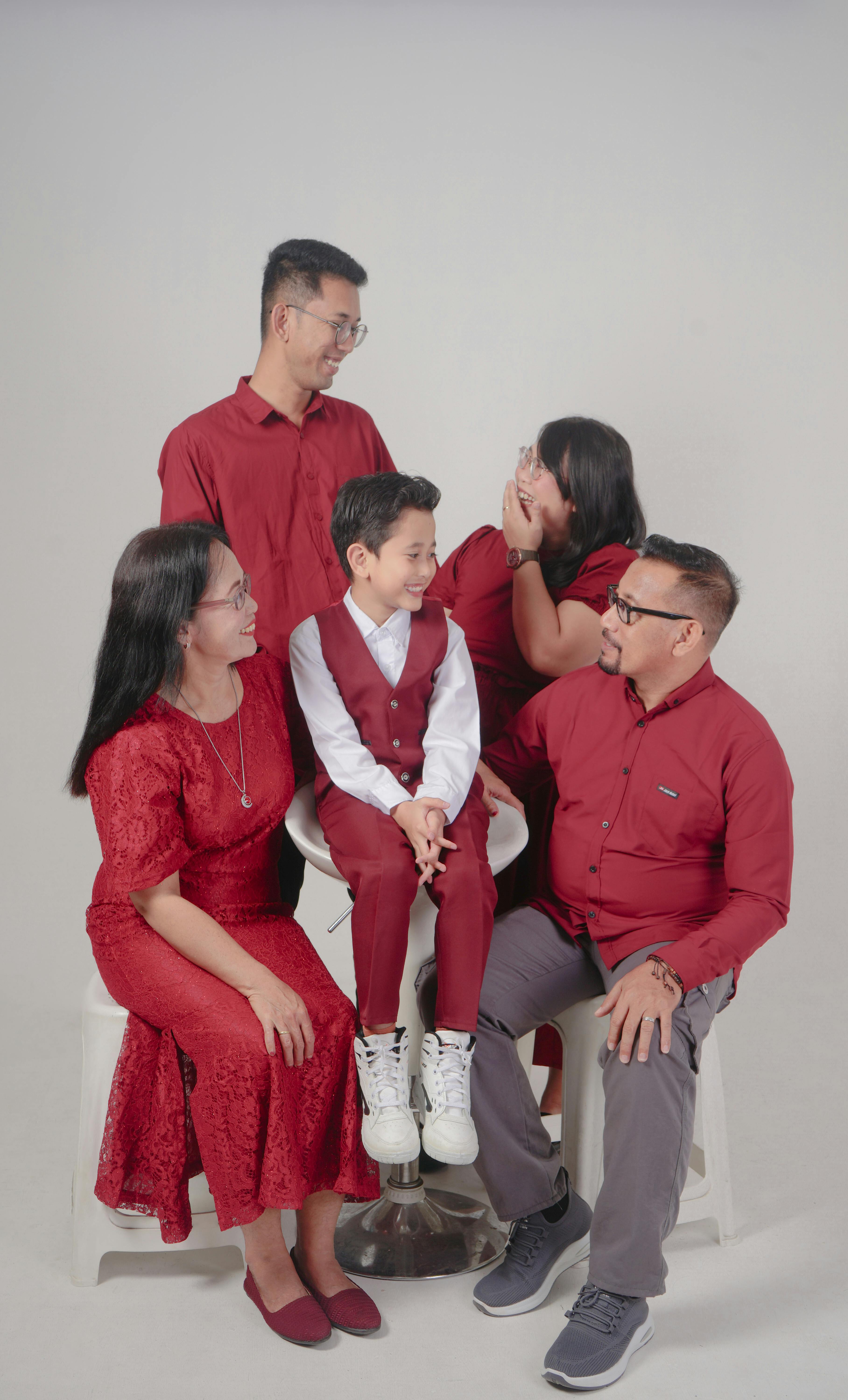Friends and Family Photo Night