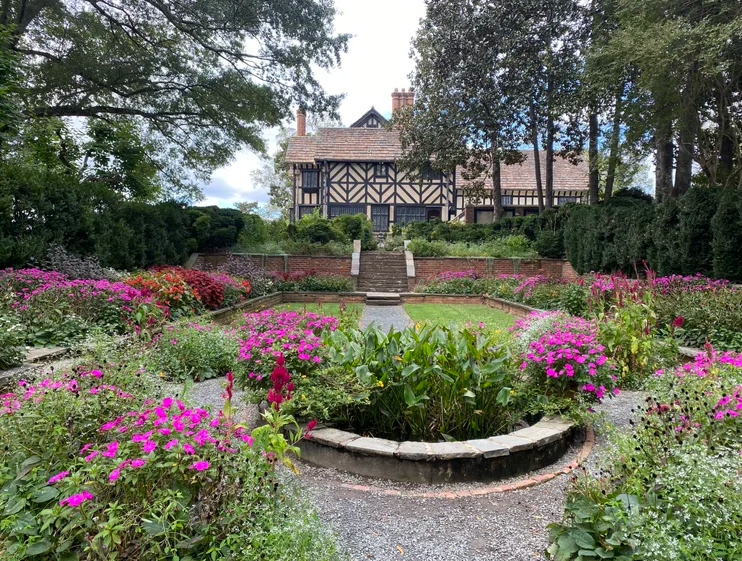 “Pay-What-You-Will” Plein Air Painting in the Gardens