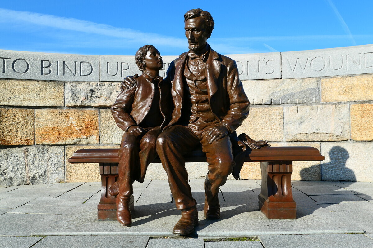National Park Service’s Lincoln Statue Loaned to Valentine Museum Lincoln and Tad statue photo credit Naitonal Park Service