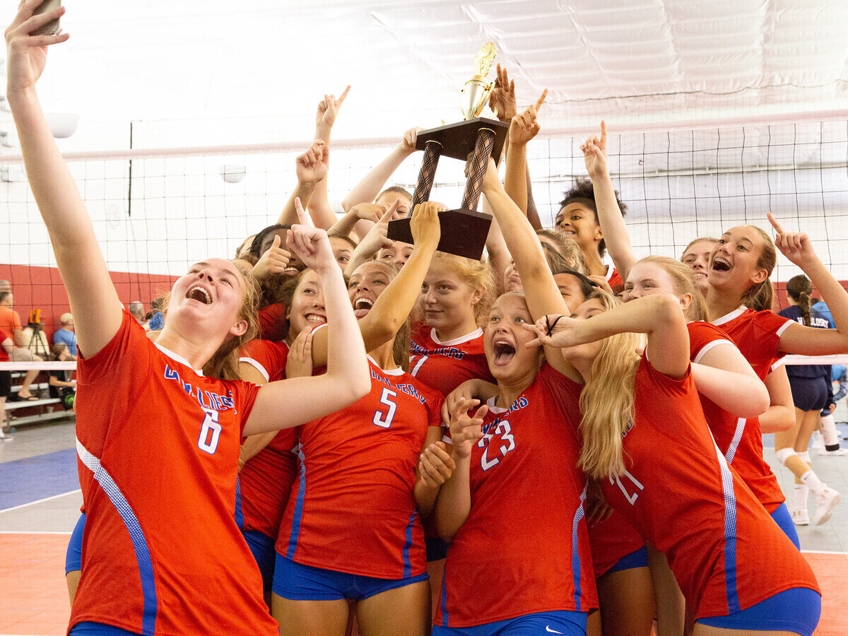 Richmond Volleyball Club Hosts High School Volleyball Tournament August